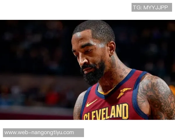 JR承认老詹仍对他不满但称赞其为历史最佳球员 JR承认老詹仍对他不满但称赞其为历史最佳球员