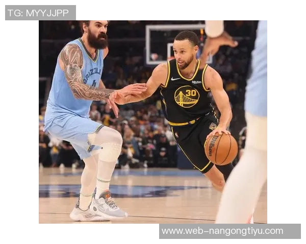 凯尔登全场表现出色13投8中贡献22分8板2助2断助力球队胜利