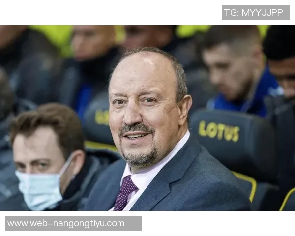 贝尼特斯重返教坛执掌帕纳辛奈科斯年薪创纪录达400万