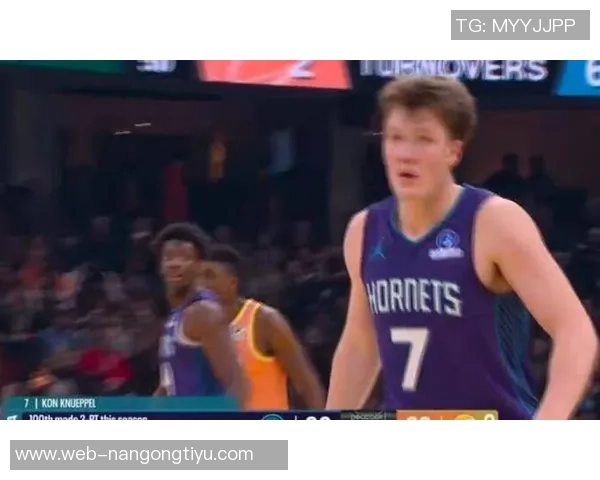 三球称赞克尼佩尔攻防俱佳明白在场上应做的正确决策