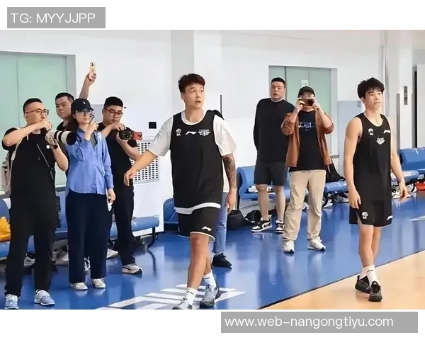 赵睿仅出场8分钟京媒分析其养伤后状态反应不大问题