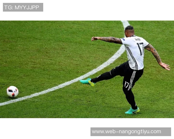 博阿滕宣布将与孔帕尼合作在拜仁进行教练实习体验