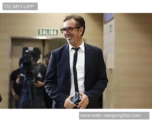 罗马召开内部会议后与拉斯帕多里经纪人展开联系