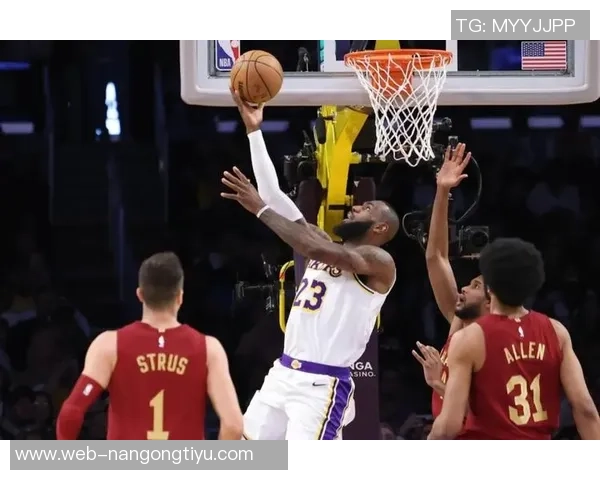 夸梅直言詹姆斯防守能力下降对位对手轻松得分成为噩梦 夸梅直言詹姆斯防守能力下降对位对手轻松得分成为噩梦